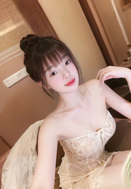 Valentina, 21 — live video chat from Colombia